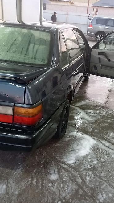 Volkswagen: Volkswagen Passat: 1989 г., Седан — 3