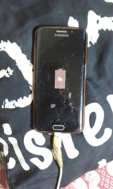 gta 5 disk: Samsung S6edge telefon radi samo na punjacu zato sto mu je baterija — 1