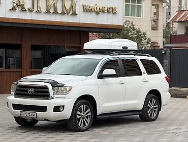 b class: Toyota Sequoia: 2012 г., 5.7 л, Газ, Внедорожник — 1