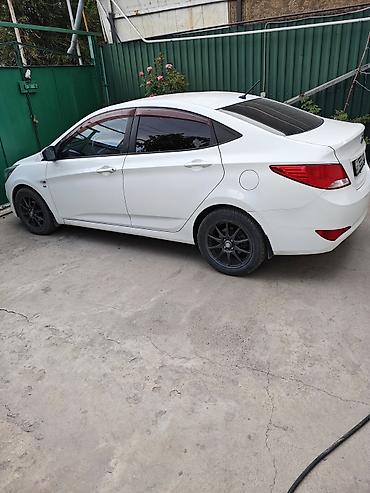 Hyundai: Hyundai Accent: 2015 г., 1.6 л, Автомат, Бензин, Седан — 3