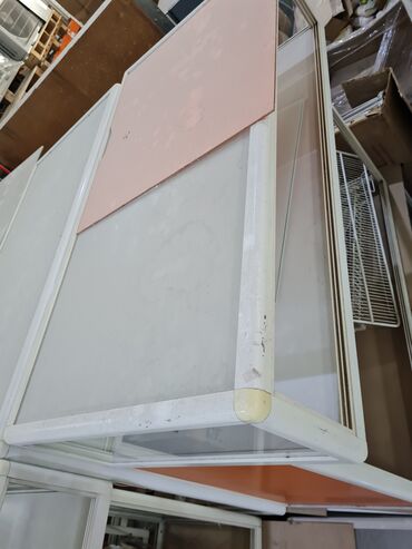 витринной холодильник: Продаю стеклянные ветрины. Оранжевая ширина 1.20 глубина 60 - 6000