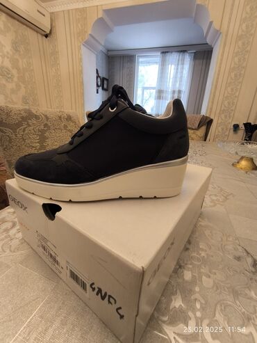 Women's Sneakers and athletic shoes: Geox, Ölçü: 38, rəng - Göy, Yeni -da lalafo.az — 3 Women's Sneakers and athletic shoes: Geox, Ölçü: 38, rəng - Göy, Yeni — 3