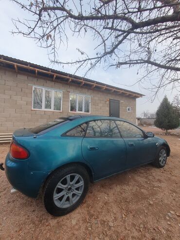Mazda: Mazda 323: 1994 г., 1.6 л, Механика — 6