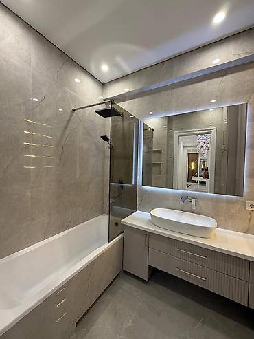 105: 3 комнаты, 105 м², 10 этаж — 1