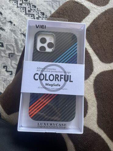 чехол: Чехол VIEl Colorful MagSafe для iPhone 12 Pro. Прочный и стильный