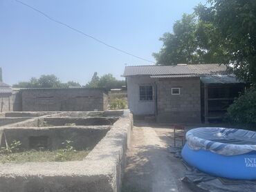сдаю дом или времянку в бишкеке: Времянка, 800 м², 3 комнаты, Собственник, Старый ремонт