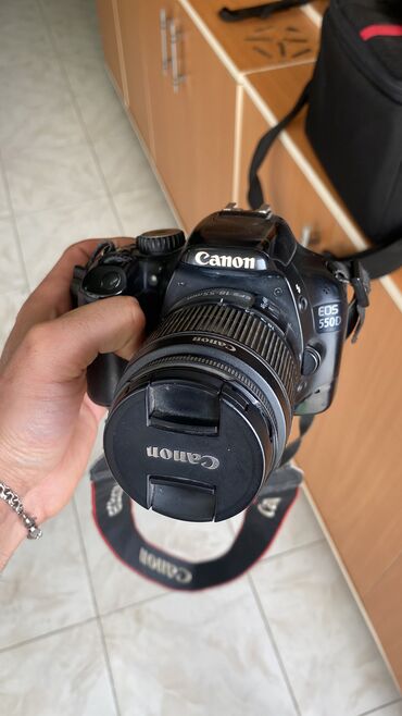 Fotokameralar: Təcili satılır Canon EOS 550D