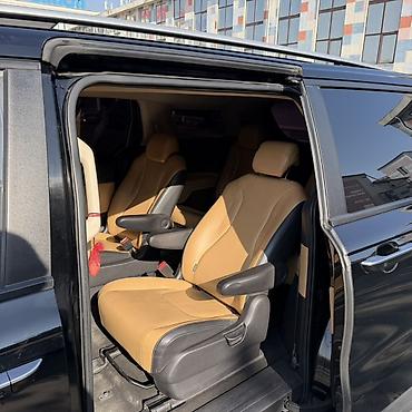 kia cornival: Kia Carnival: 2022 г., 3.5 л, Автомат, Бензин, Минивэн — 6