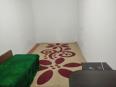 сдам комнату на длительный срок: Сдаётся небольшая с подселением отдельная комната с собственной кухней