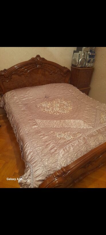 vollare baza: Б/у, Двуспальная кровать, Без подьемного механизма, С матрасом, Без выдвижных ящиков, Италия
