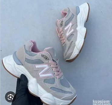 Patike: Svi modeli po 2850 din
br 36 do 46 — 17