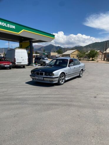 34 бемв: BMW 5 series: 1992 г., 2.5 л, Механика, Бензин, Седан