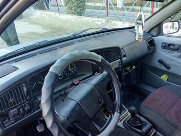 Volkswagen: Volkswagen Passat: 1990 г., 1.8 л, Механика, Бензин, Универсал