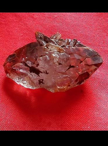 Kristali i minerali: Prirodni kvarcni kristal – sirovi komad - Materijal: prirodni kvarc — 15