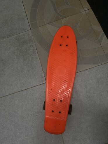где продаются скейты: Продаю пенниборды, есть два пенниборда в оранжевой и зеленой расцветке