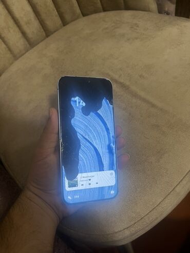 Apple iPhone: IPhone 14 Pro, Qırıq