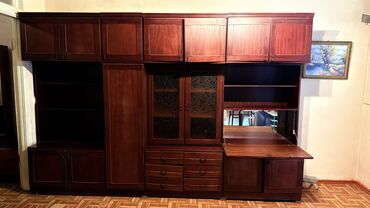 горки для гостиной: Продаю стенку состоящий из 5 предметов в зал, производство Румыния