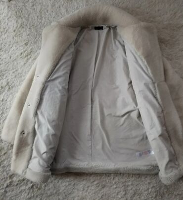 bunde od zeca: M (EU 38), With lining, Faux fur, color - Beige