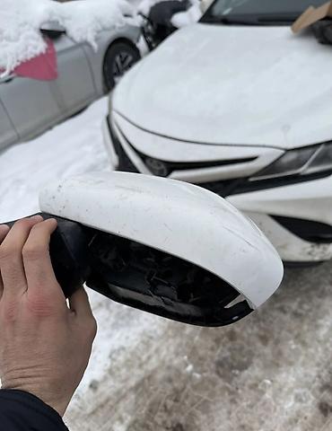 low ll: Зеркало боковое для Toyota Camry левое.Оргинал. Отсутствует нижняя — 5