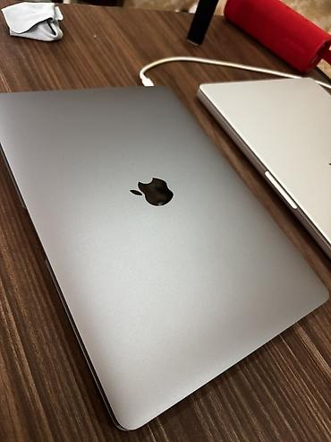 macbook m2 16: MacBook Air 13" (2020, Apple M1), активация 2022 год. Комплектация — 5