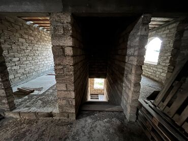 Həyət evləri və villaların satışı: 8 otaq, 376 kv. m, Təmirsiz — 7