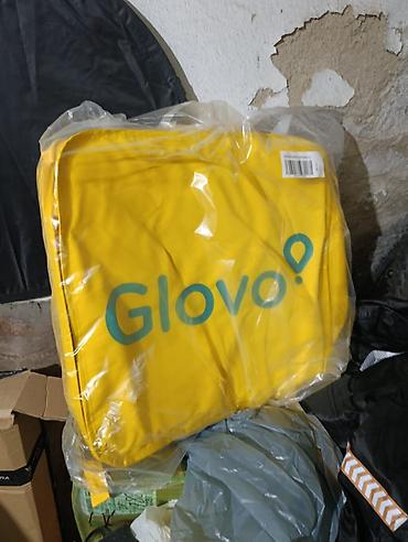 курьерский сумка: Термосумка-рюкзак курьера Glovo - Фирменная жёлтая сумка с логотипом — 1