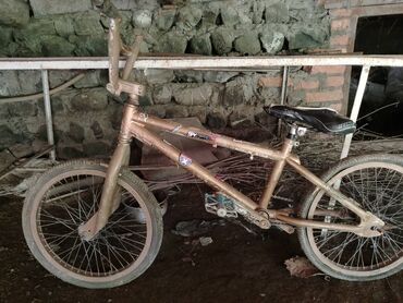 продам велосипед бу: Б/у BMX велосипед 20", скоростей: 1, Самовывоз, Платная доставка