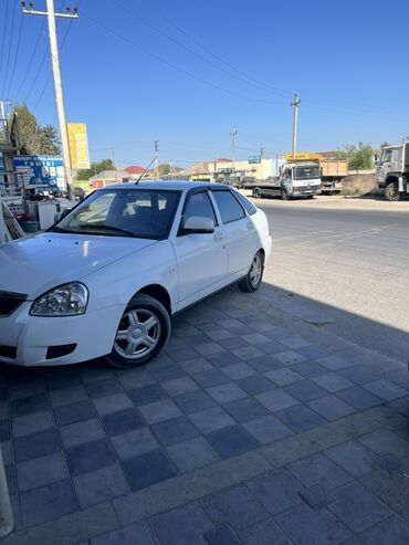 VAZ (LADA): VAZ (LADA) Priora: 1.6 l | 2012 il 268706 km Sedan — 6