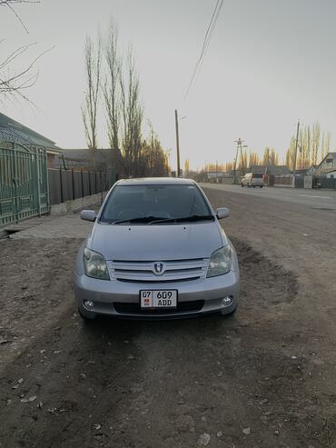 авто ока: Toyota ist: 2003 г., 1.5 л, Автомат, Бензин
