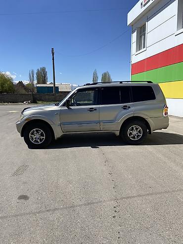 обмен на квартиры: Mitsubishi Montero: 2001 г., 3.5 л, Автомат — 3