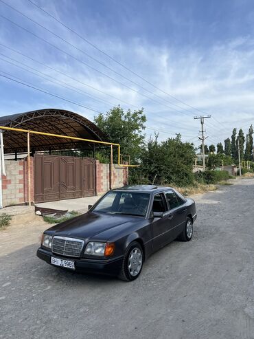 молдинг на 124: Mercedes-Benz W124: 1993 г., 3 л, Механика, Газ, Седан