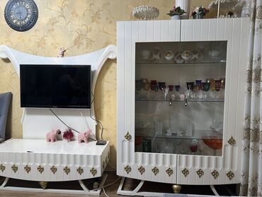 piknik ucun qablar: İşlənmiş, TV stend, Servant, Kredit yoxdur, Azərbaycan