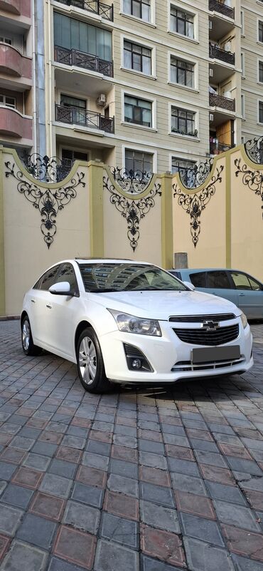 Chevrolet: Chevrolet Cruze: 1.8 l | 2014 il 267000 km Sedan — 4