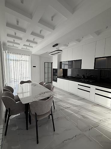 Продажа квартир: 4 комнаты, 128 м², Индивидуалка, 2 этаж, Дизайнерский ремонт — 10