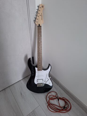 колок для гитары купить: Продам электрогитару Yamaha Pacifica 012 вместе с проводом, состояние