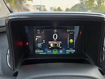 pull: Chevrolet Volt: 2012 г., 1.4 л, Вариатор, Гибрид, Хэтчбэк — 9