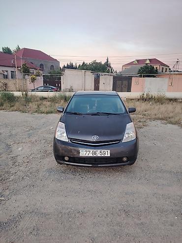 prius diskləri: Toyota Prius – hibrid hetçbek Xüsusiyyətlər: - Benzin-elektrik hibrid — 7