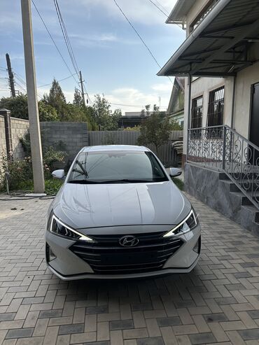 коробка передач на спринтер: Hyundai Avante: 2019 г., 1.6 л, Автомат, Газ, Седан