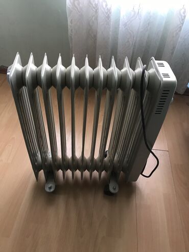 Elektrikli qızdırıcılar və radiatorlar: Iwlek veziyyetdedur Qiymeti 60 Azn dir