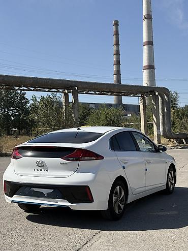 byd son: Hyundai Ioniq: 2019 г., 1.6 л, Автомат, Гибрид, Седан — 4