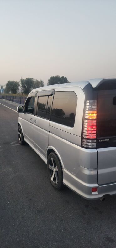 Honda: Honda Stepwgn: 2003 г., 2 л, Автомат, Бензин, Минивэн — 4