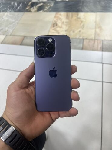 Apple iPhone: IPhone 14 Pro, 256 ГБ, Deep Purple, Защитное стекло, Кабель, В рассрочку, 80 %