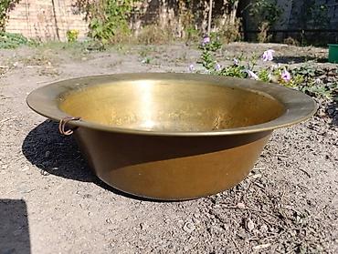 Другие емкости: Тазы СССР Алюминий - 1600 сом Латунь - 2500 сом Эмаль большой - 350 — 5