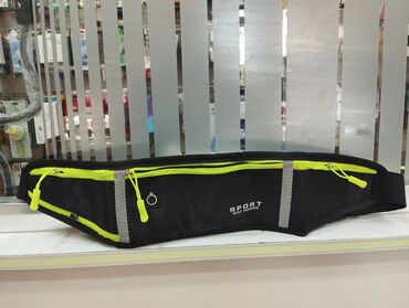 работа в баку без посредников: Qara rəngli, neon yaşıl zəncirbəndli, "SPORT BEST FASHION" yazısı olan