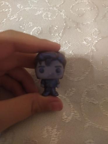 Mini kolleksiya fiquru – vinil materialdan hazırlanmış cizgi/komiks