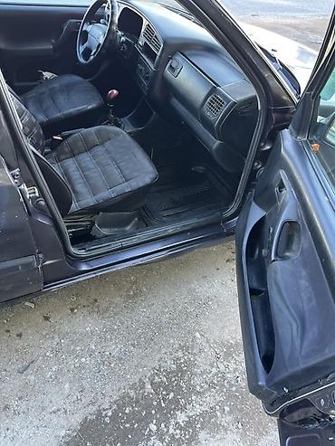 Volkswagen: Volkswagen Golf: 1992 г., Механика, Хэтчбэк — 4