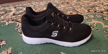 женские кроссовки adidas supernova: Skechers, Ölçü: 40.5, rəng - Qara, Yeni