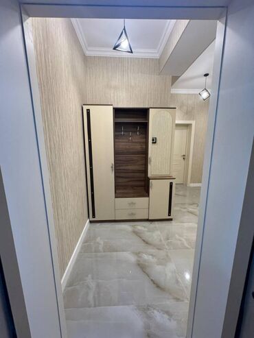 Uzunmüddətli kirayə mənzillər: Səbail rayonu, Bayıl qəsəbəsi 12 mərtəbəli binanın 8-ci mərtəbəsində -da lalafo.az — 11 Uzunmüddətli kirayə mənzillər: Səbail rayonu, Bayıl qəsəbəsi 12 mərtəbəli binanın 8-ci mərtəbəsində — 11