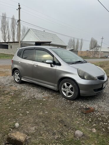 Транспорт: Honda Fit: 2003 г., 1.3 л, Вариатор, Бензин, Хэтчбэк