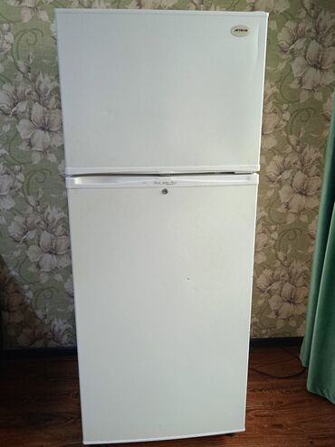 холодильник hitachi: Холодильник Б/у, Двухкамерный, 66 * 158 *